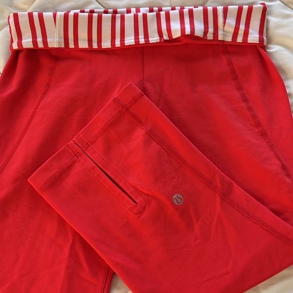 Lululemon Athletica Classic Orange high rise wide leg cropped yoga pants Size4-6 - Picture 4 of 15
